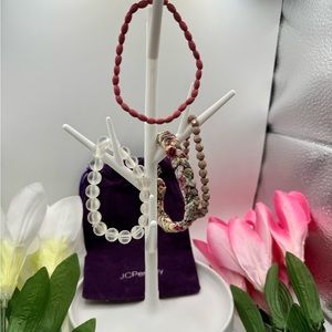 JC Penney Lot of 4 Bracelets NEW W/‎ Bag